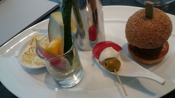 モチーフ・食事プレート